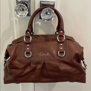 Coach Ashley Brown Leather Satchel Handbag Lilac Interior
Lining